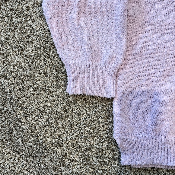 Sweater - Picture 4 of 6